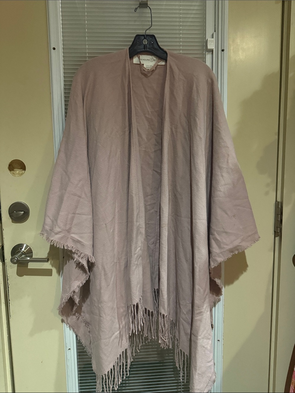 Treasure & Bond Fringe-Trim Open Front Wrap in Blush